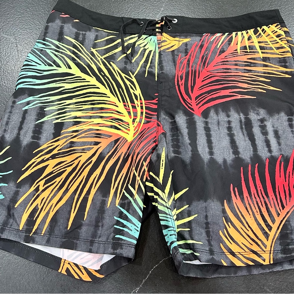 Hurley men’s board shorts